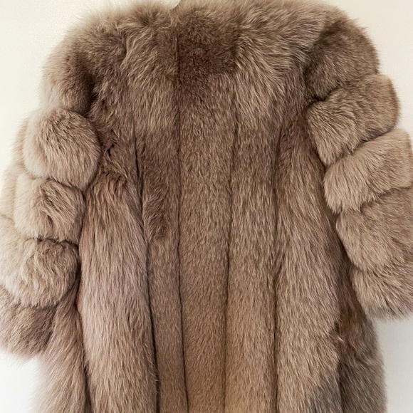 Twenty Fall Real Fox Fur Coat - Picture 2 of 5